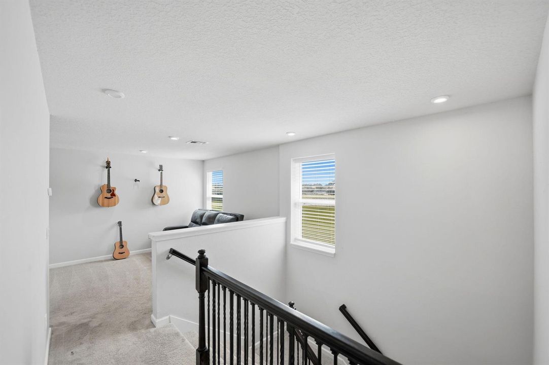 24-web-or-mls-10739-sw-vasari-way
