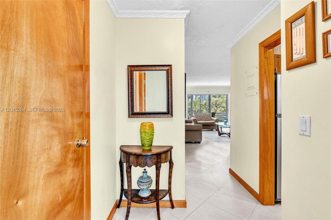 На продажу: $178,000 (1 спален, 1 ванн, 730 Квадратных фут)