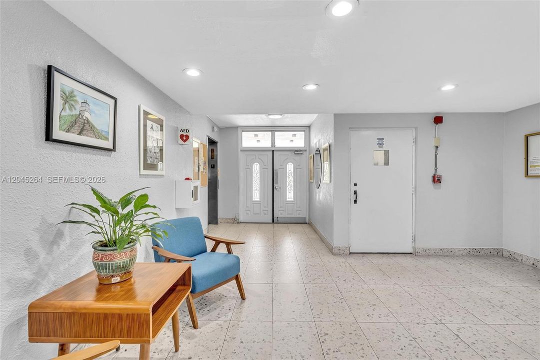 На продажу: $178,000 (1 спален, 1 ванн, 730 Квадратных фут)