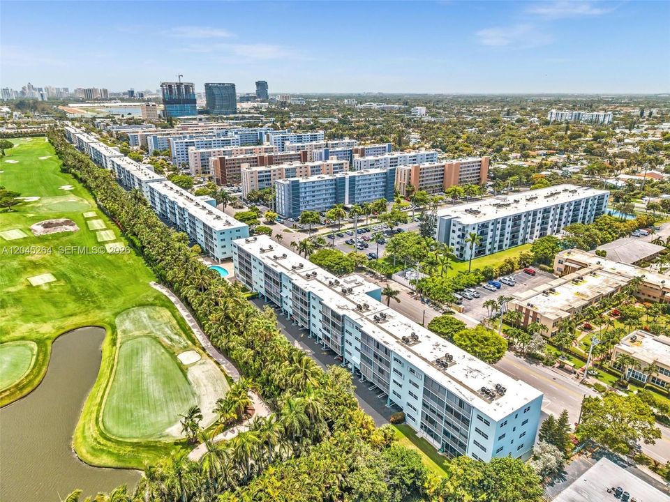 На продажу: $178,000 (1 спален, 1 ванн, 730 Квадратных фут)