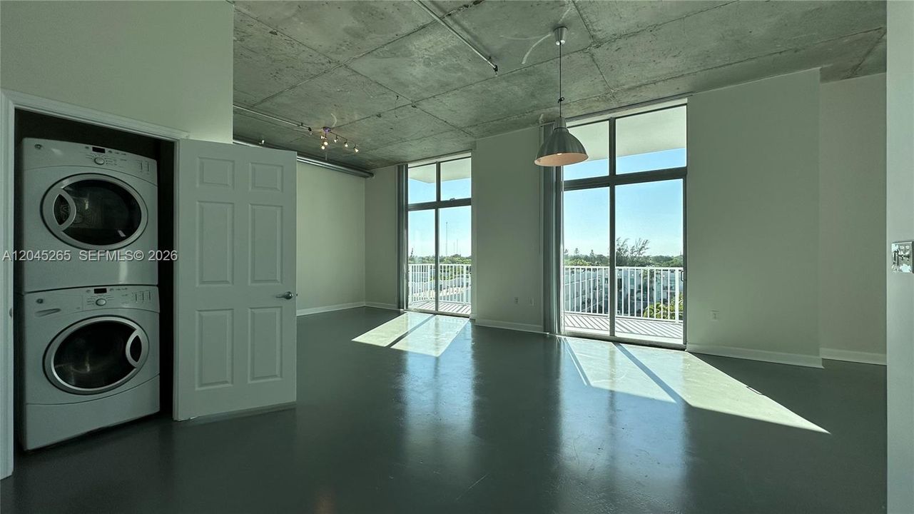 OPEN LOFT