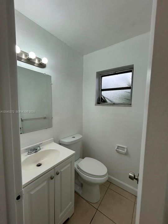 For Rent: $1,700 (1 beds, 1 baths, 10783 Square Feet)