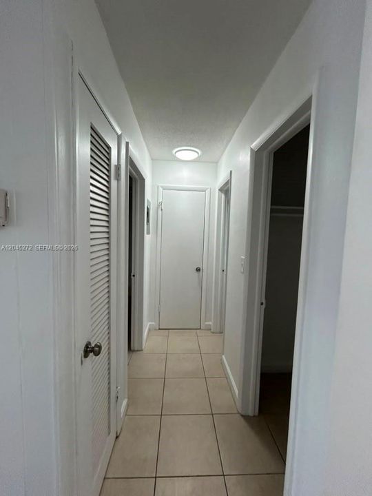 For Rent: $1,700 (1 beds, 1 baths, 10783 Square Feet)