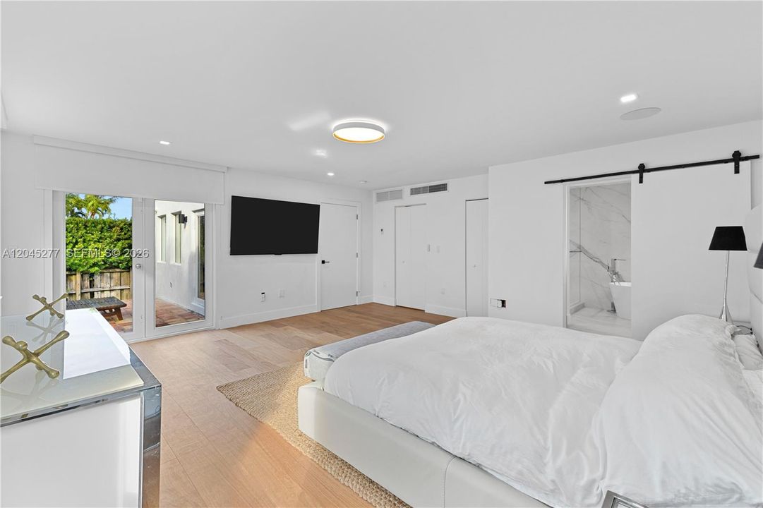 For Sale: $1,900,000 (3 beds, 2 baths, 0 Square Feet)
