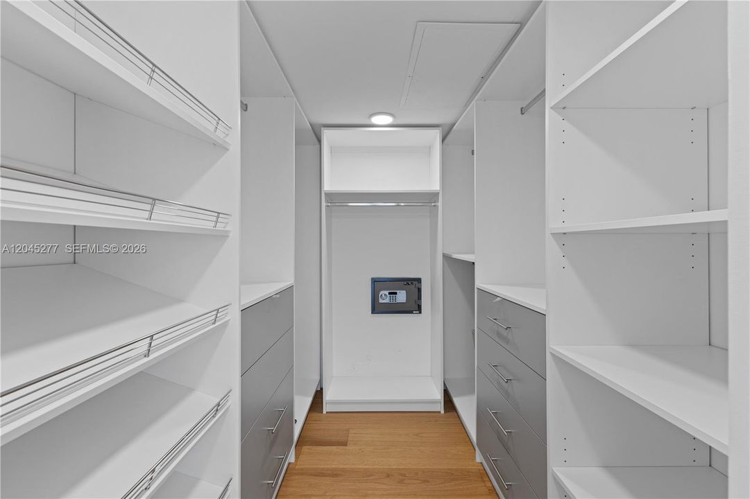 For Sale: $1,900,000 (3 beds, 2 baths, 0 Square Feet)