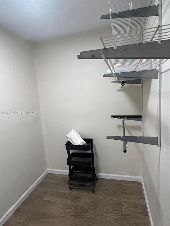 For Rent: $1,750 (0 beds, 1 baths, 406 Square Feet)
