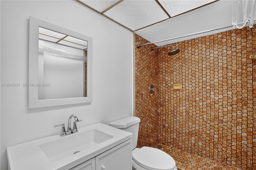 For Rent: $2,900 (2 beds, 2 baths, 1000 Square Feet)