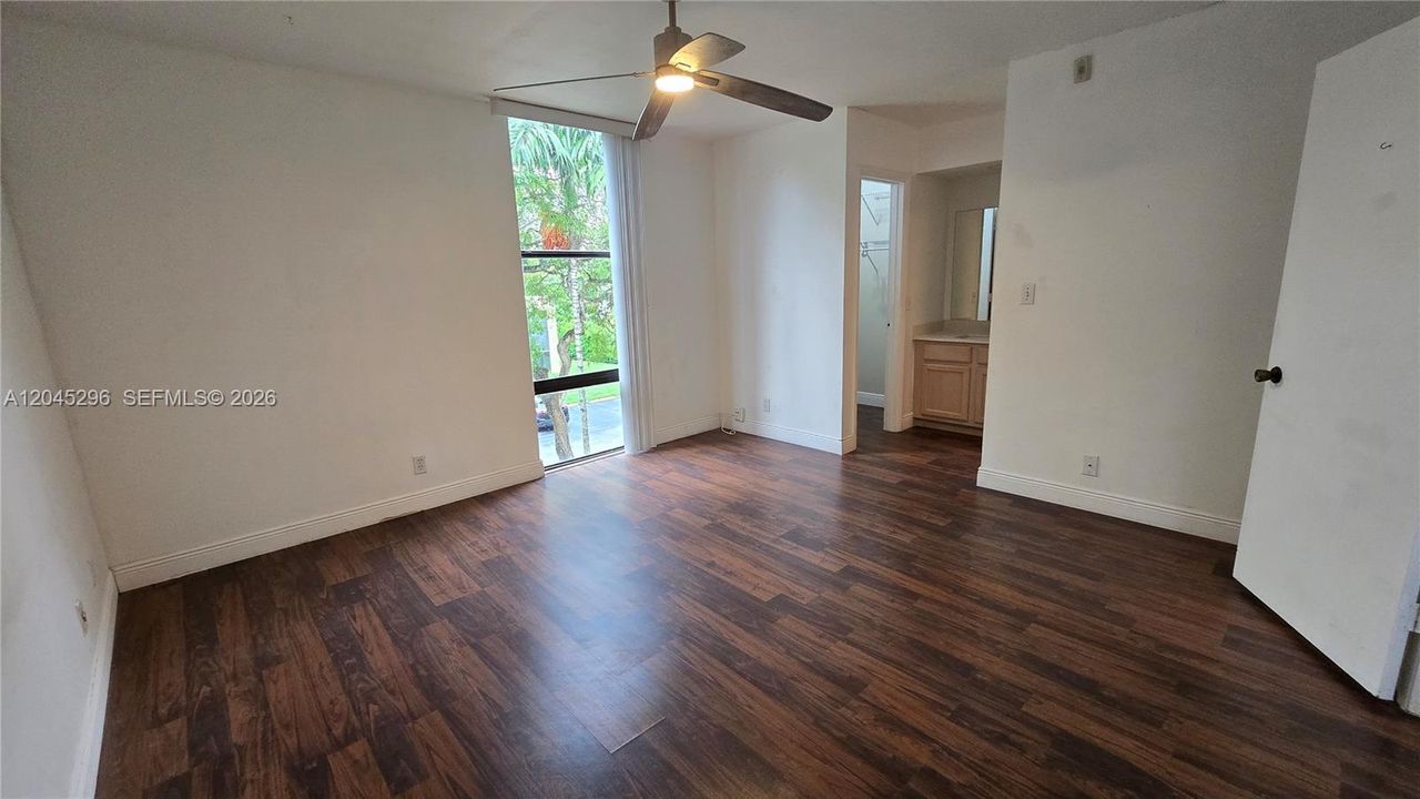 Second bedroom