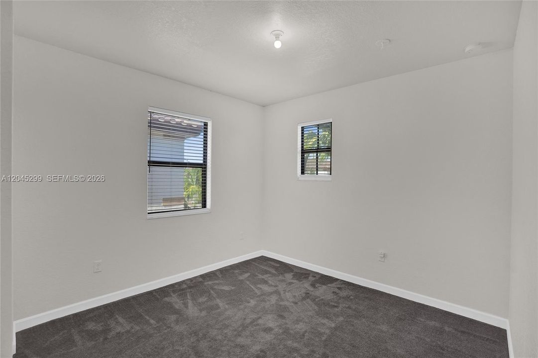 В аренду: $4,250 (5 спален, 2 ванн, 2504 Квадратных фут)