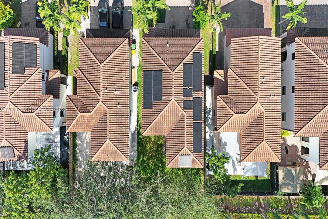 В аренду: $4,250 (5 спален, 2 ванн, 2504 Квадратных фут)
