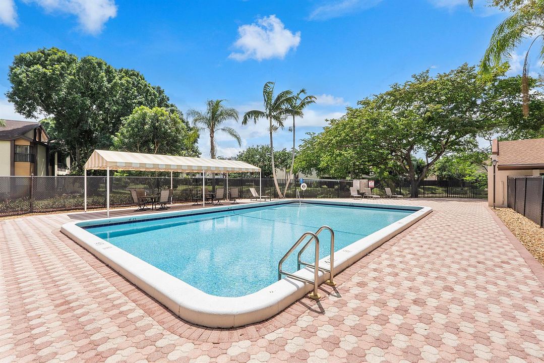 4373 Carambola Cir N_049