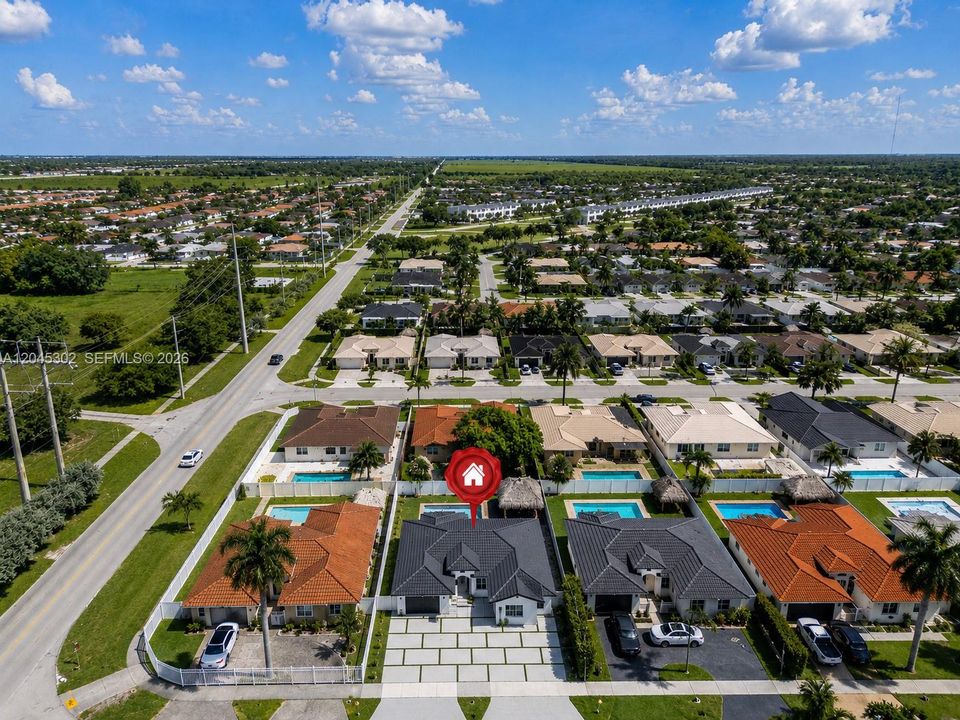 For Sale: $849,000 (3 beds, 2 baths, 1655 Square Feet)