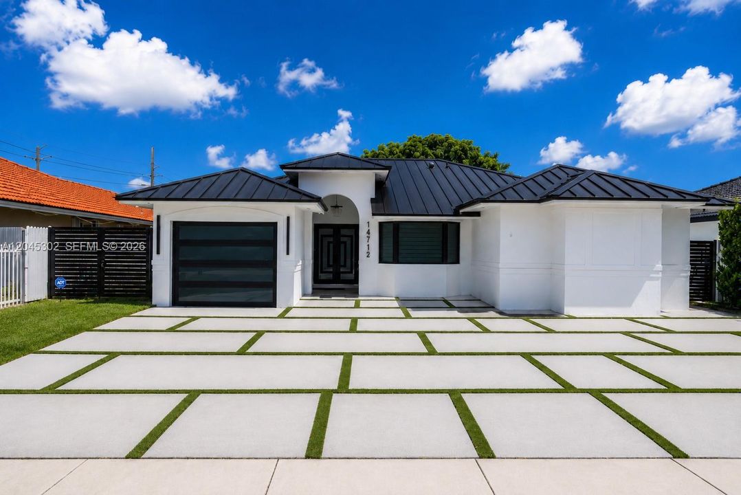 For Sale: $849,000 (3 beds, 2 baths, 1655 Square Feet)