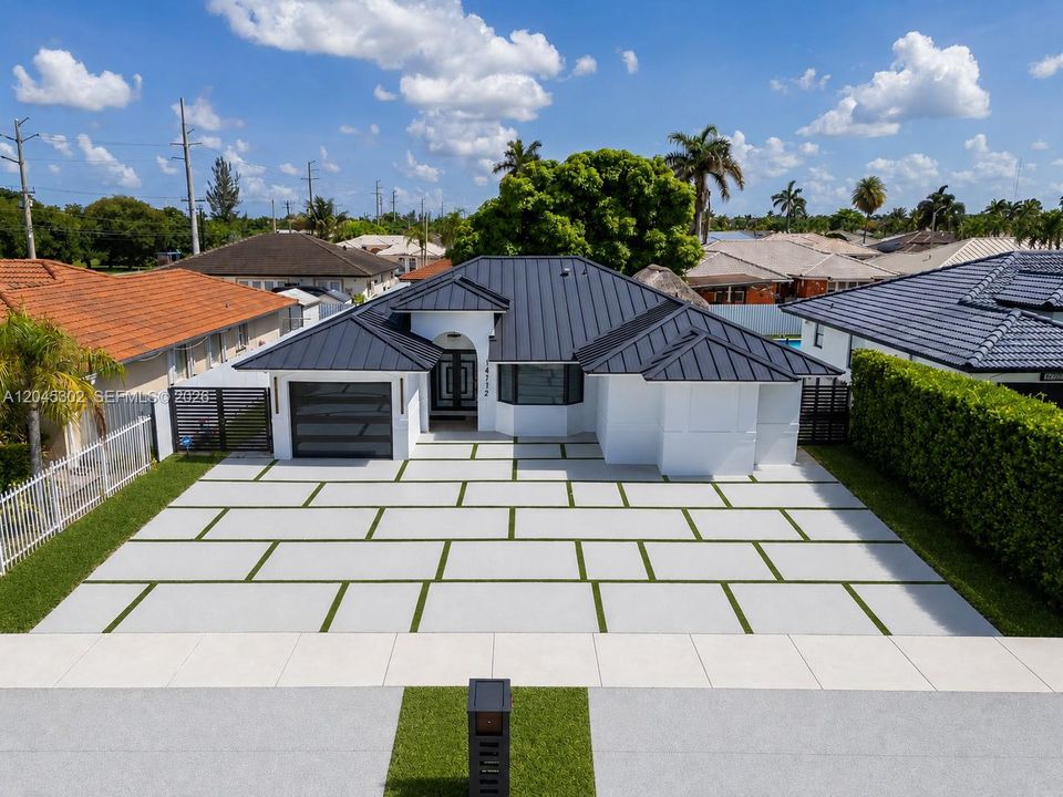 For Sale: $849,000 (3 beds, 2 baths, 1655 Square Feet)