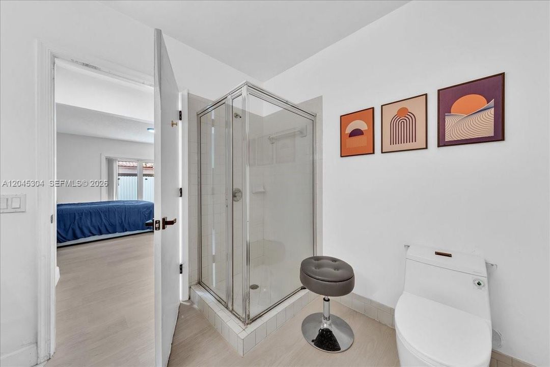 На продажу: $639,900 (4 спален, 2 ванн, 2054 Квадратных фут)