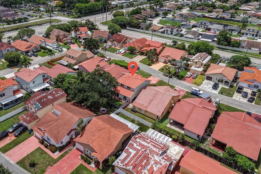 На продажу: $639,900 (4 спален, 2 ванн, 2054 Квадратных фут)