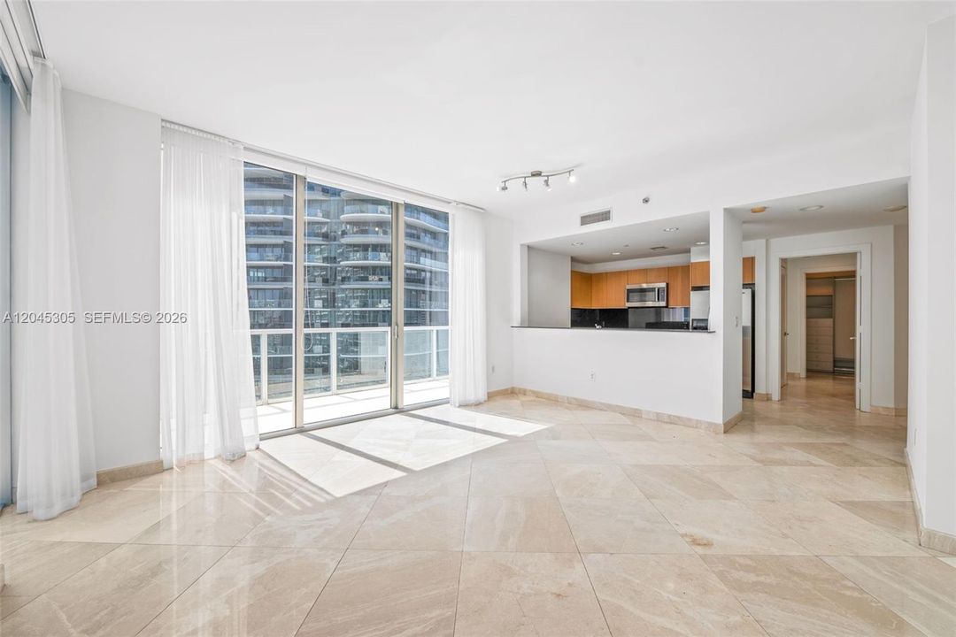 For Sale: $619,000 (2 beds, 2 baths, 1278 Square Feet)