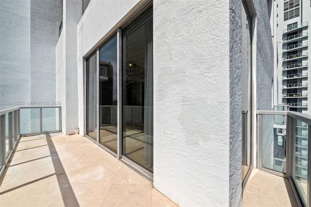 For Sale: $619,000 (2 beds, 2 baths, 1278 Square Feet)