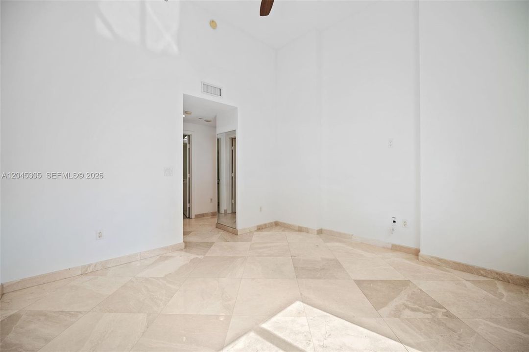 For Sale: $619,000 (2 beds, 2 baths, 1278 Square Feet)