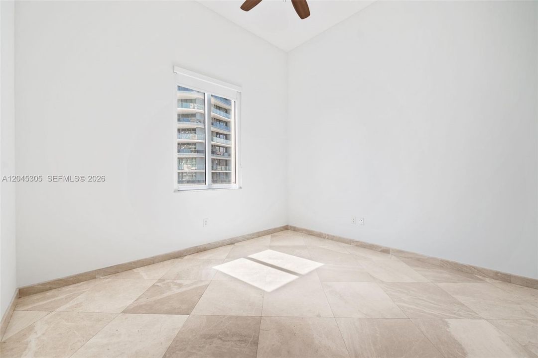 For Sale: $619,000 (2 beds, 2 baths, 1278 Square Feet)
