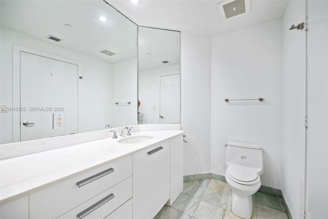 For Sale: $619,000 (2 beds, 2 baths, 1278 Square Feet)