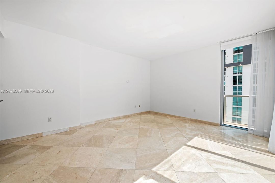 For Sale: $619,000 (2 beds, 2 baths, 1278 Square Feet)