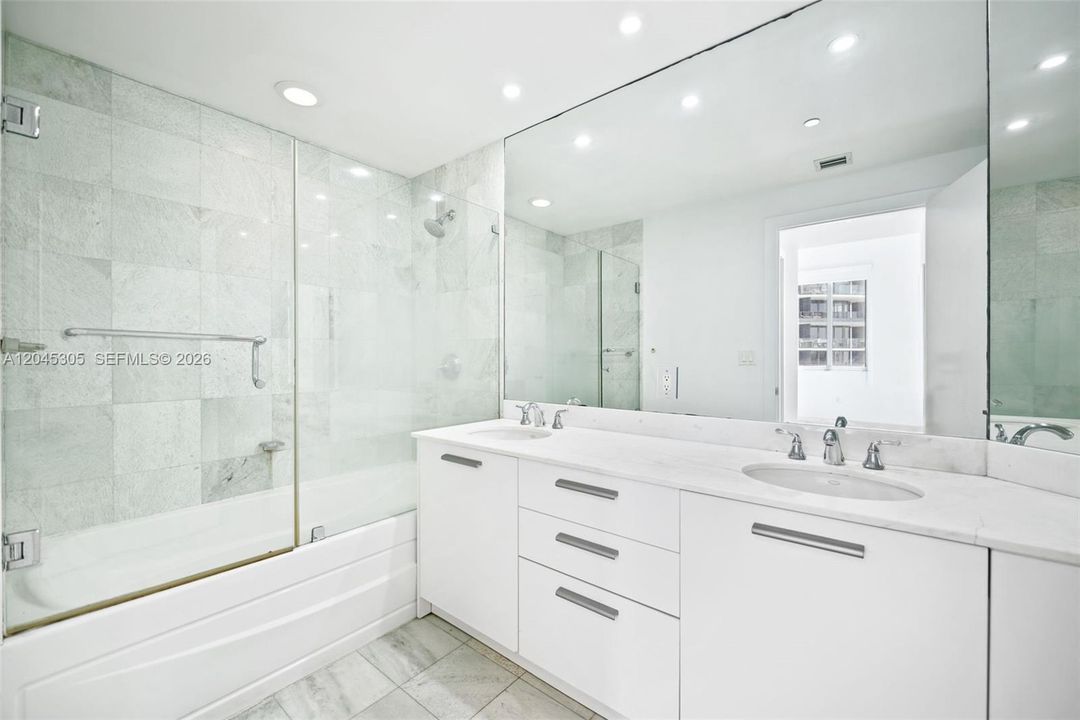 For Sale: $619,000 (2 beds, 2 baths, 1278 Square Feet)