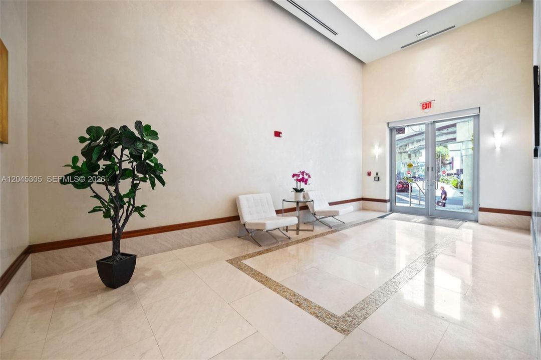 For Sale: $619,000 (2 beds, 2 baths, 1278 Square Feet)