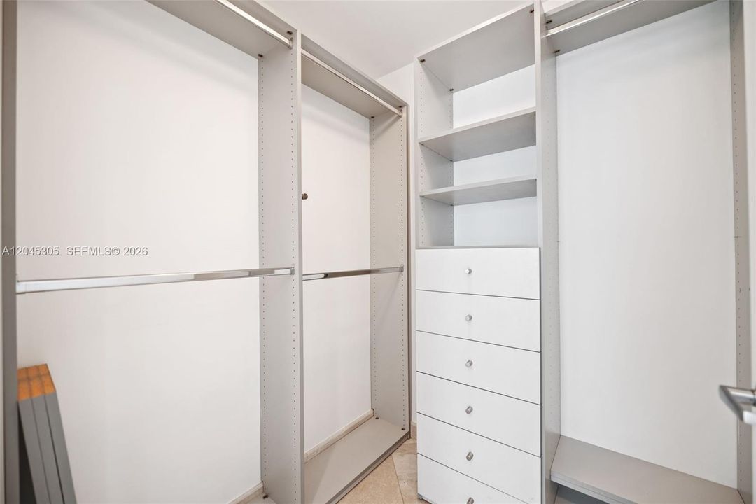 For Sale: $619,000 (2 beds, 2 baths, 1278 Square Feet)