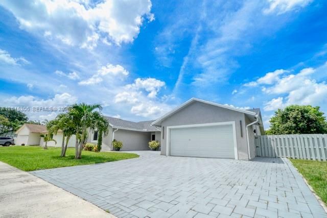 For Sale: $859,000 (4 beds, 2 baths, 2293 Square Feet)