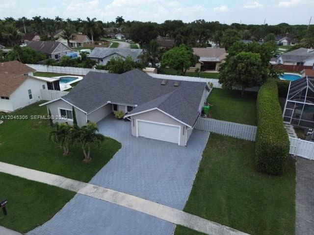 For Sale: $859,000 (4 beds, 2 baths, 2293 Square Feet)