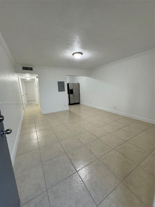 For Sale: $239,000 (2 beds, 1 baths, 775 Square Feet)