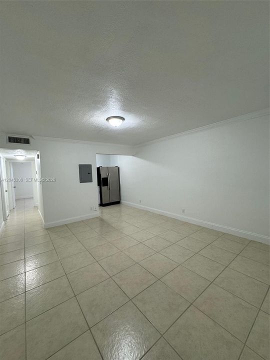 For Sale: $239,000 (2 beds, 1 baths, 775 Square Feet)