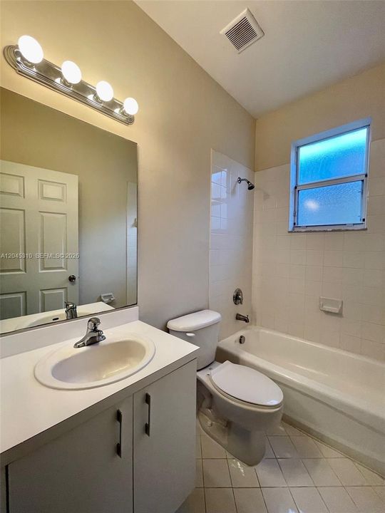 В аренду: $3,000 (3 спален, 2 ванн, 1758 Квадратных фут)