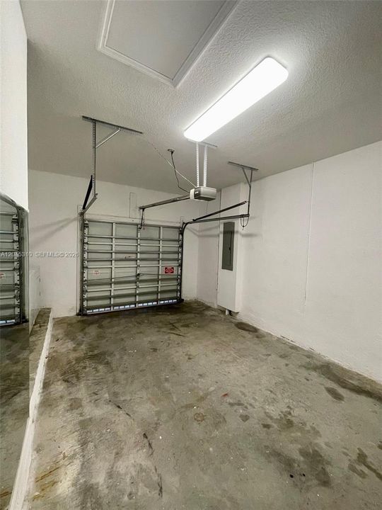 В аренду: $3,000 (3 спален, 2 ванн, 1758 Квадратных фут)