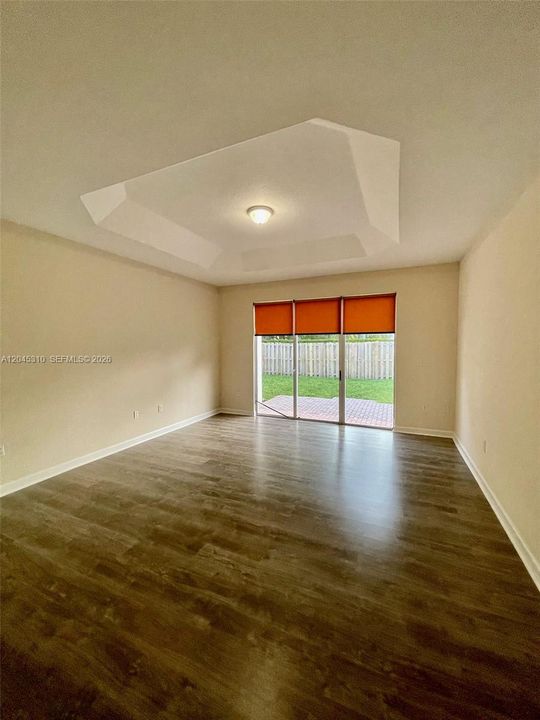 В аренду: $3,000 (3 спален, 2 ванн, 1758 Квадратных фут)