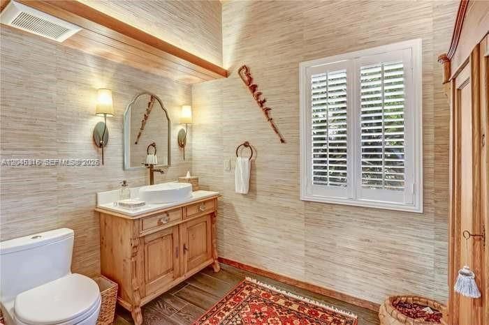 Guest bathroom
