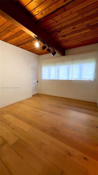 В аренду: $18,000 (5 спален, 3 ванн, 3889 Квадратных фут)
