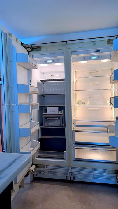 В аренду: $18,000 (5 спален, 3 ванн, 3889 Квадратных фут)
