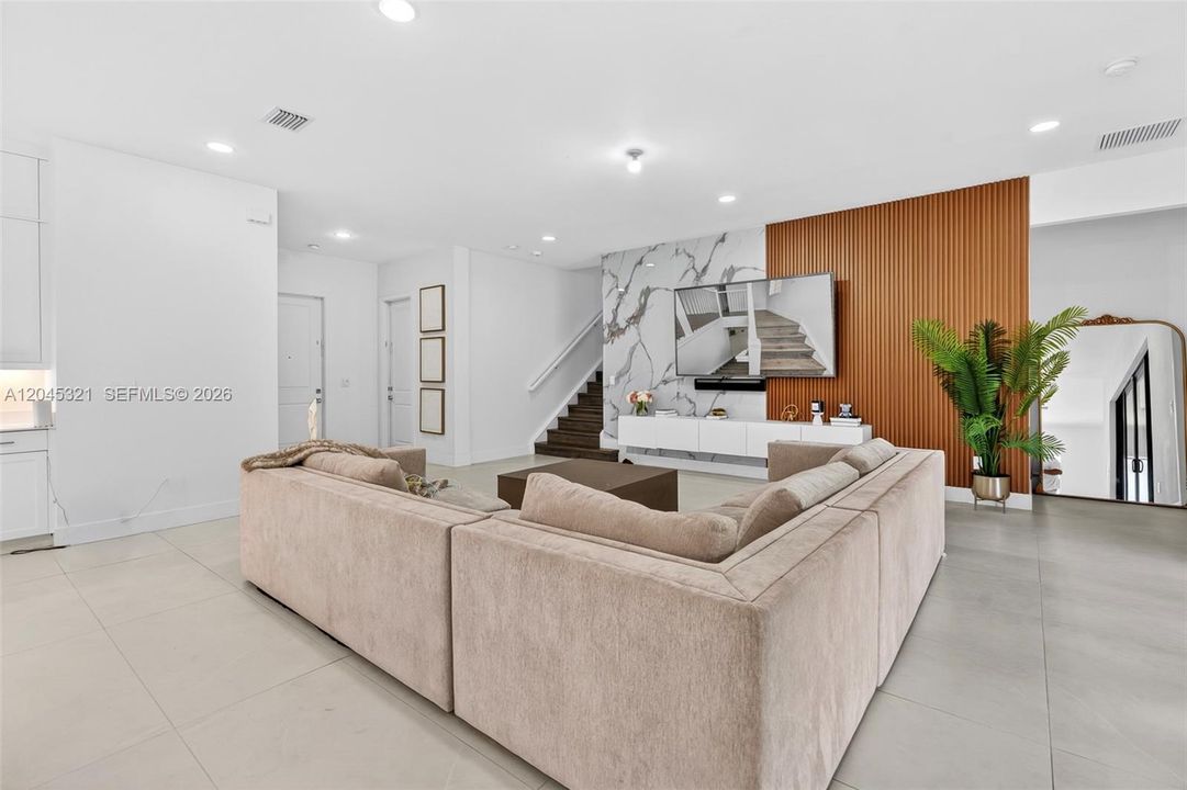 For Sale: $1,250,000 (4 beds, 4 baths, 3637 Square Feet)
