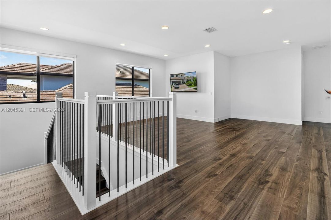 For Sale: $1,250,000 (4 beds, 4 baths, 3637 Square Feet)