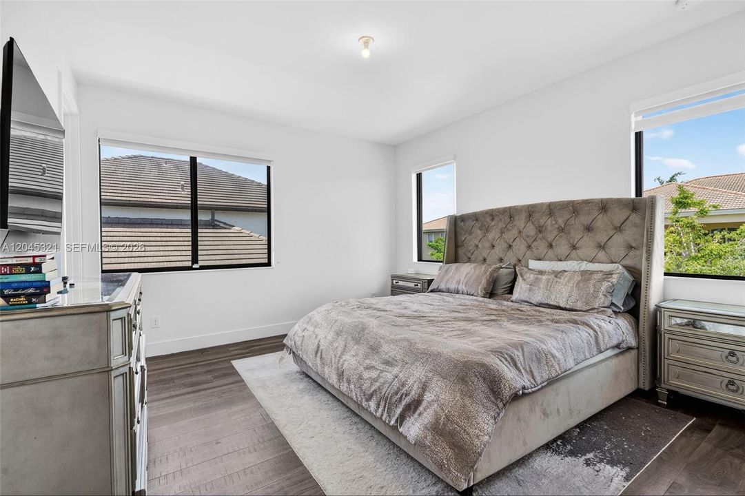 For Sale: $1,250,000 (4 beds, 4 baths, 3637 Square Feet)