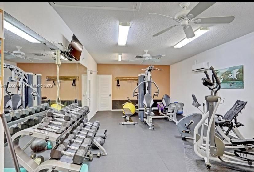 LEA GYM