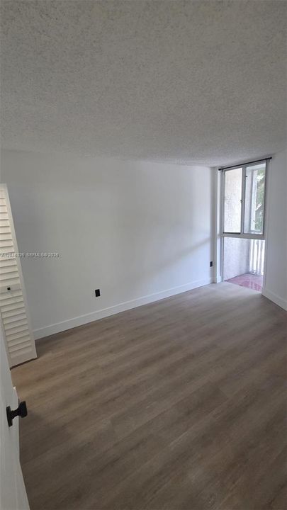 For Rent: $2,450 (2 beds, 2 baths, 908 Square Feet)
