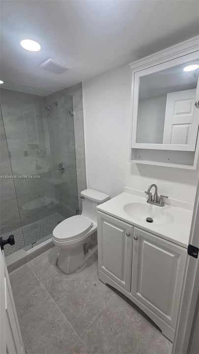 For Rent: $2,450 (2 beds, 2 baths, 908 Square Feet)