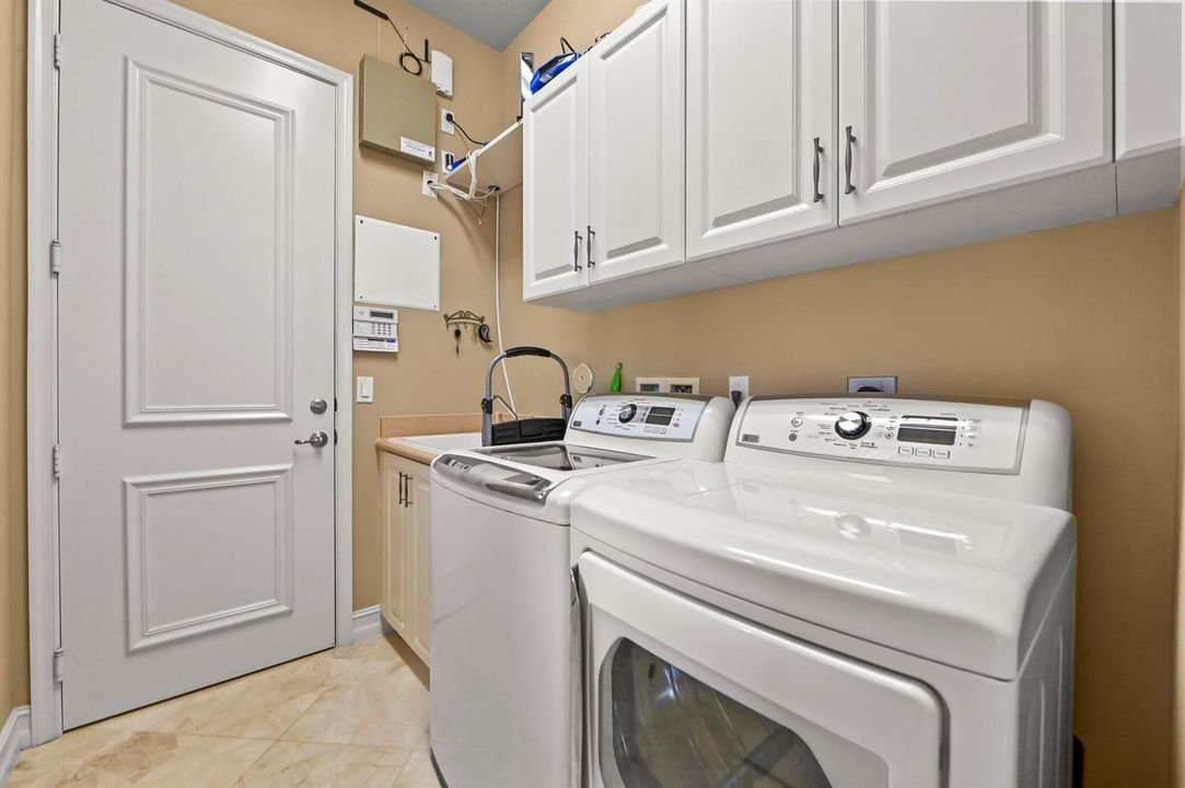 21 Laundry room 01