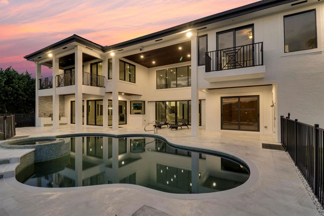 18411 SE Lakeside Drive Tequesta