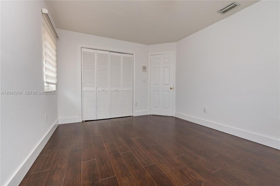 В аренду: $6,500 (5 спален, 3 ванн, 3175 Квадратных фут)