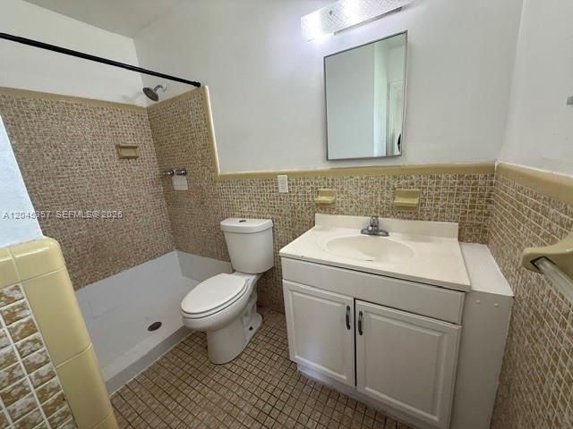 В аренду: $1,200 (0 спален, 1 ванн, 2538 Квадратных фут)