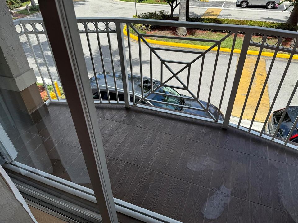 BALCONY